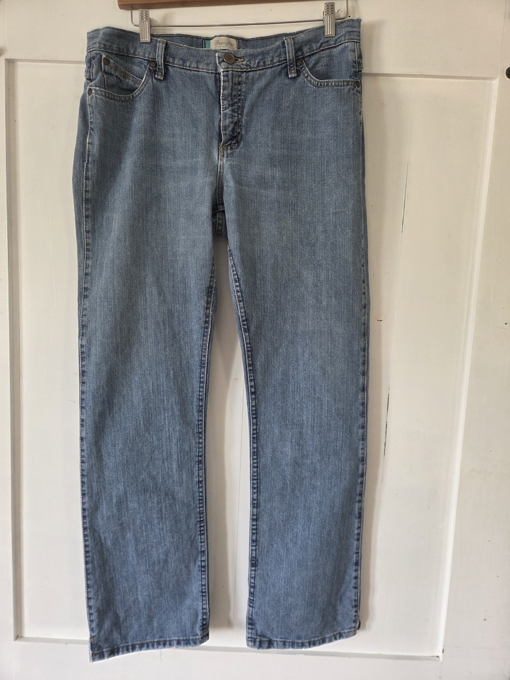 Wrangler Women's Boot Cut Jeans in Light Blue Denim